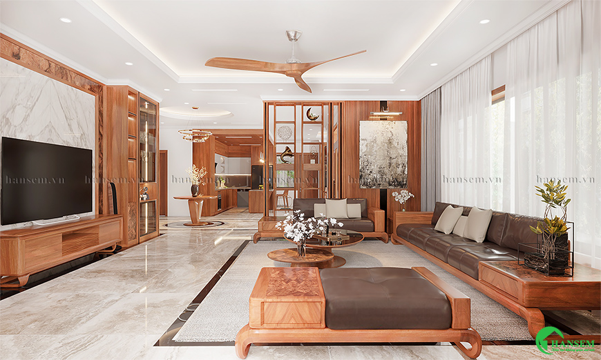 Không gian nhà rộng với trần cao và đồ nội thất gỗ tự nhiên cao cấp mang lại sự tiện nghi trong sử dụng